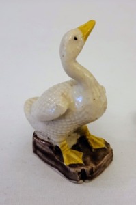 lot 121 image: Vintage Porcelain Duck Figurines