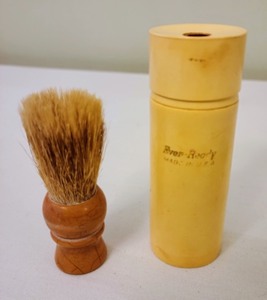 lot 130 image: Vintage Mens Shaving Items