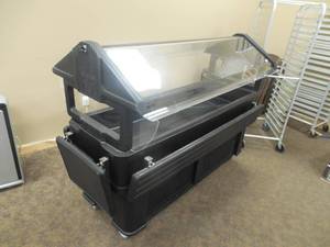 Carlisle Black 6 Six Star Portable Food  Salad Bar with Storage Base