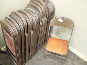 (24) folding Chairs