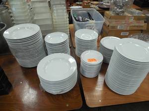 Assorted lot of Vortex plates, Bowls