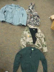 ASSORTED LOT OF ADULT CAMO STUFF