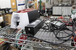 lot 21 image: Evolis Badgy 100 with Reader MSR605X