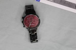 lot 36 image: Kenneth Cole Mens Wrist Watch
