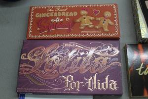 lot 31 image: Lot of (2) Eyeshadow Palette - Too Faced Gingerbread Extra Spicy, Kat Von D Lolita Por-Vida