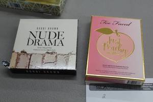 lot 32 image: Lot of (2) EyeShadow Palette - Too Faced Just Peachy Mattes Velvet Matte, Bobbi Brown Nude Drama