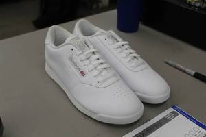 lot 80 image: Reebok Classic Womens Shoes Size 9