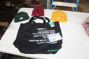 lot 117 image: Lot of (4) Winter Hats (x3), Nylon Carry Bag (x1)