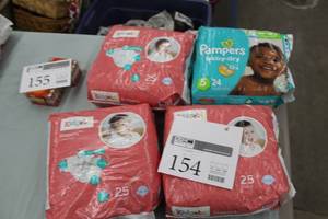 lot 154 image: Lot of (4) Diapers Size 5 - Kidgets 25-count (x3), Pampers Baby-Dry 24-count (x1)