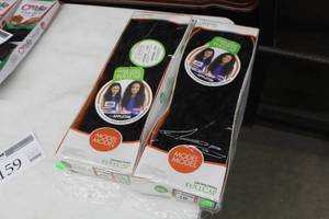 lot 159 image: Lot of (2) Model Model Appletini Drawstring Fullcap Hair Wigs