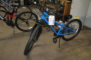lot 174 image: Vita Specialized Mens  19 Road Bike