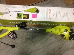 lot 6 image: 6.3 in. 2.5 Amp Electric Garden Cultivator by Sun Joe in working condition 