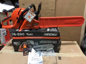 lot 80 image: 20 in. 59.8 cc Gas 2-Stroke Cycle Chainsaw by ECHO in working condition see pics  
