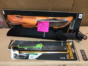 lot 97 image: Gator Machete Jr with 10.75 in. Blade (Sheath Included) by Gerber