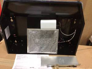 RL6200 Series 24 in. Ductless Under Cabinet Range Hood with Light in Black by Broan-NuTone in good condition