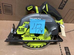 18-Volt ONE Cordless Brushless 7-14 in. Circular Saw (Tool Only) in good condition