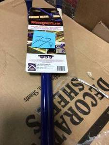 45 in. Double Cats Paw Wrecking Bar by Wrecking Claw in good condition