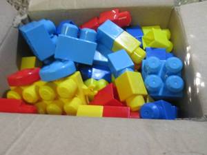 (RMC) Box Full of Mega-Bloks...