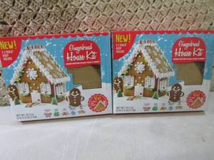 (B-2) Lot of 2 Gingerbread House Ki...