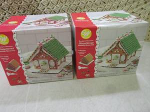 (EW4) Lot of 2 Gingerbread Holiday ...