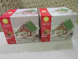 (EW4) Lot of 2 Gingerbread Holiday ...