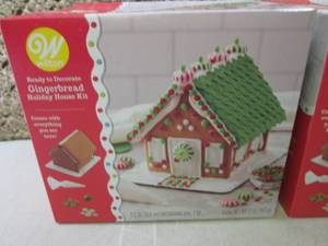 (EW4) Lot of 2 Gingerbread Holiday ...