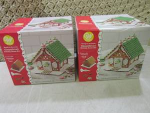 (EW4) Lot of 2 Gingerbread Holiday ...