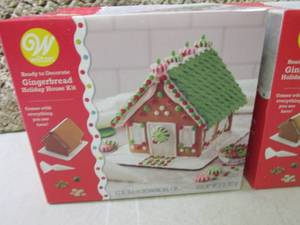 (EC1) Lot of 2 Gingerbread Holiday ...
