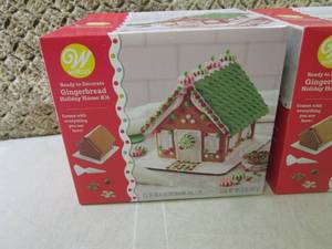 (EC1) Lot of 2 Gingerbread Holiday ...