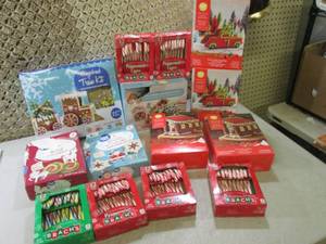 (A-4) Assorted Christmas Gingerbrea...