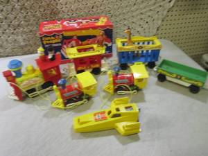 (A-3) Assorted Vintage Fisher Price...
