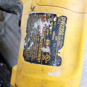 lot 037 image: Dewalt Electric Drill, Corded, 12 in Chuck Size DW235G