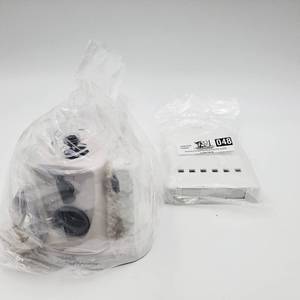 lot 048 image: Waterpik