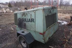Sullair Model 125DP Tow Behind Air Compressor