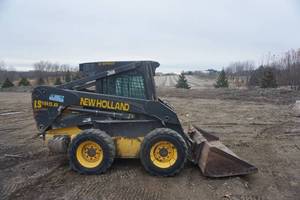 New Holland Model LS185B Skid Loader Skid Steer