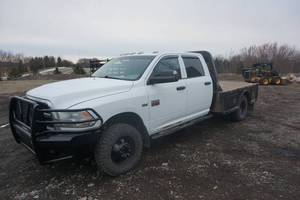 2012 Dodge 3500 HD SLT Crew Cab Flat Bed Dually Truck