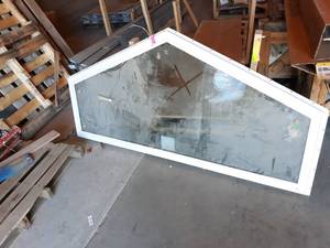 NEW Lippert Components Vinyl Frame Dual Glazed Picture Window 64 x 31 x 17