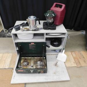 CAMP KITCHEN