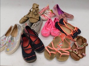 GIRLS SHOES
