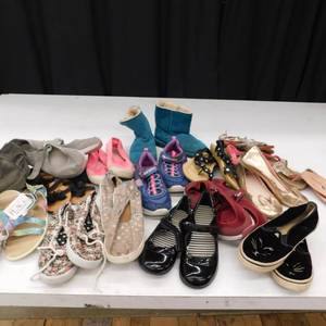 GILRS BOOTS AND SHOES