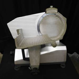 MEAT SLICER
