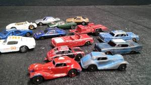 14 COLLECTABLE TOOTSIE TOYCARS AND OTHERS