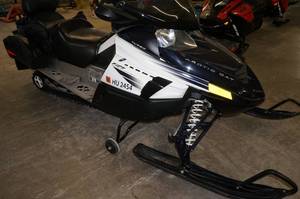 lot 10 image: 2010 Arctic Cat TZ1 TURBO LXR 2-Up Snowmobile