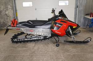 lot 13 image: 2011 Polaris 800 RMK 155 Snowmobile
