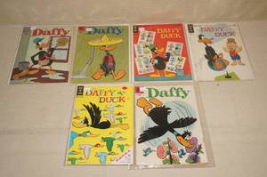 lot 14 image: Daffy Duck Comics