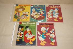 lot 59 image: Walt Disneys Comics and Stories