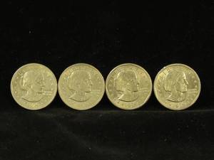 lot 32 image: 4 Susan B Anthony Dollar Coins