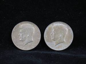 lot 18 image: 2 1968 US Kennedy Half Dollars