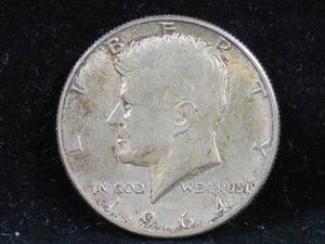 lot 17 image: 1964-D US Kennedy Half Dollar