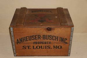 lot 102 image: Anheuser-Busch Wood Crate
